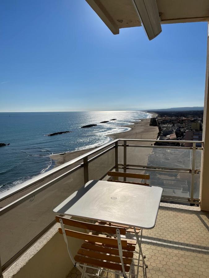 Sur Le Sable, Face A La Mer La Petite Tour Valras-Plage Exterior foto